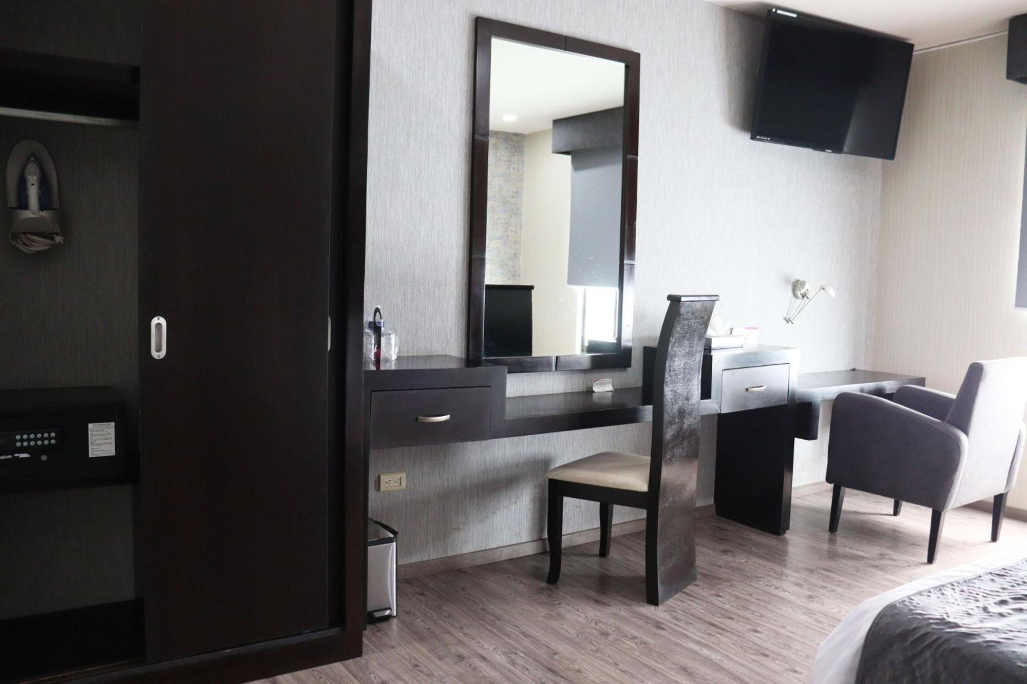 Wyndham Garden Aguascalientes Hotel & Casino Екстериор снимка