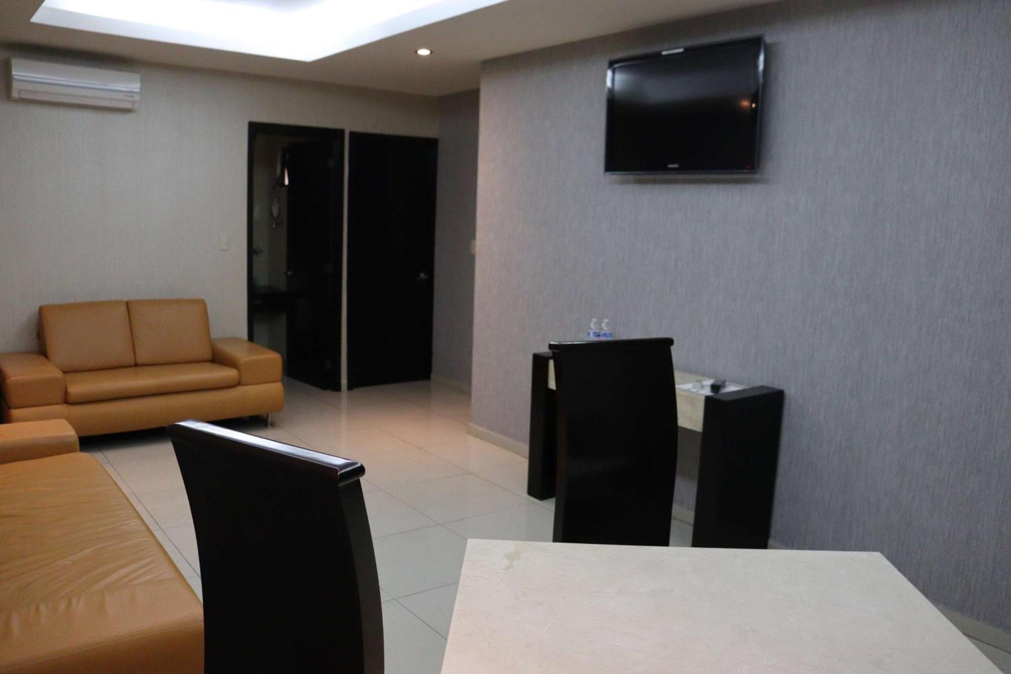 Wyndham Garden Aguascalientes Hotel & Casino Екстериор снимка